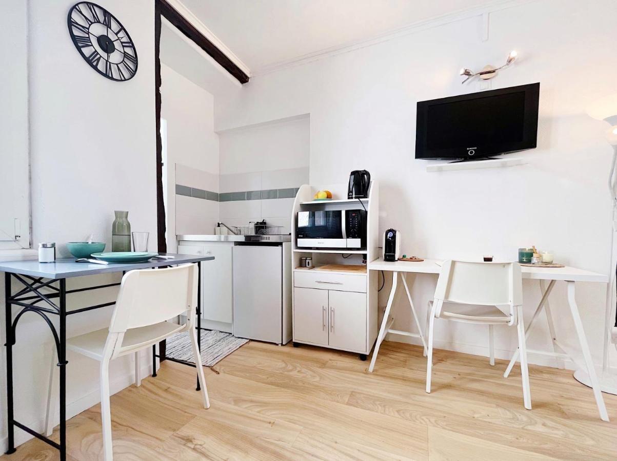 Superbe Studio Au Centre D'Orleans Apartment Екстериор снимка